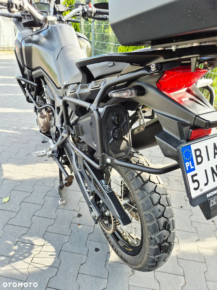 Honda CRF - 9
