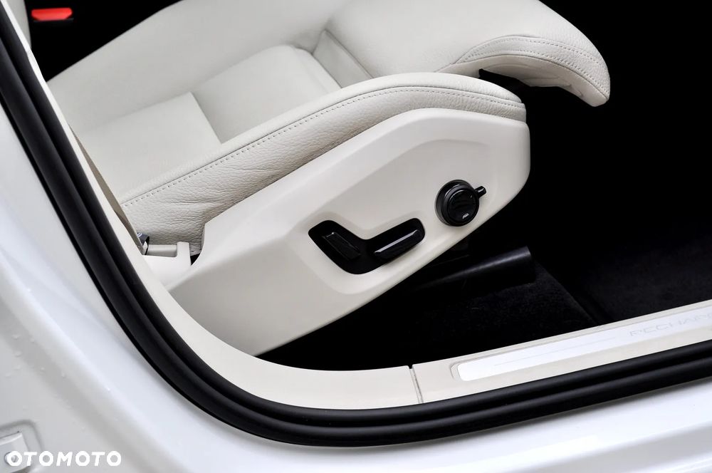 Volvo XC 60 T6 AWD Recharge Geartronic Inscription - 29
