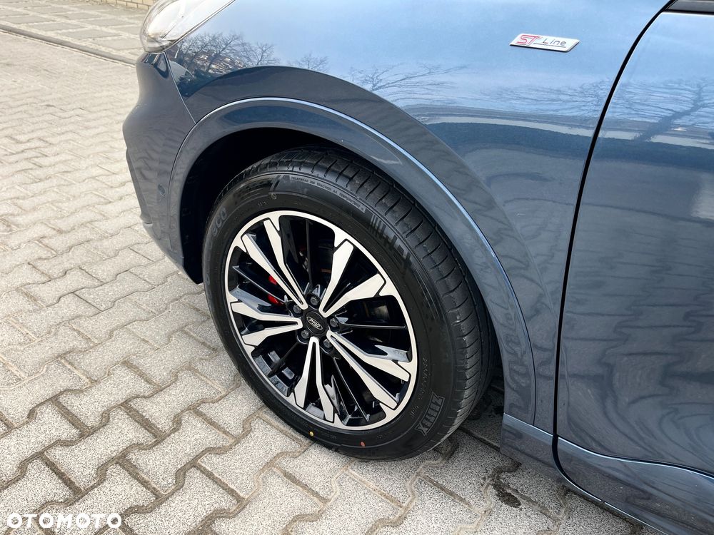 Ford Kuga - 14