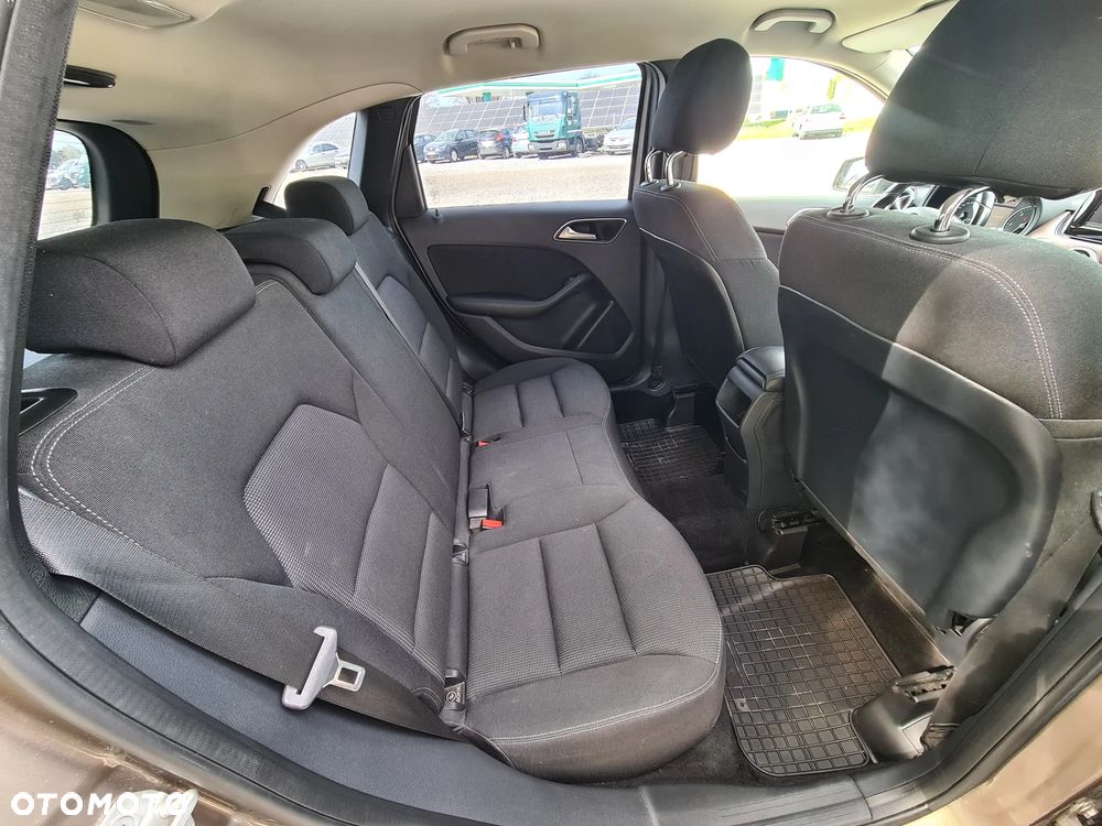 Mercedes-Benz Klasa B 180 CDI 7G-DCT - 26