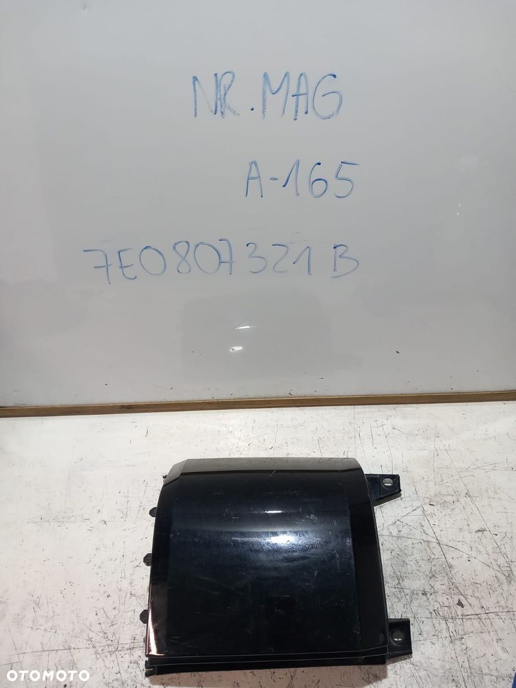 NAROŻNIK ZDERZAKA LEWY TYŁ VW T6 7E0807321B - 1
