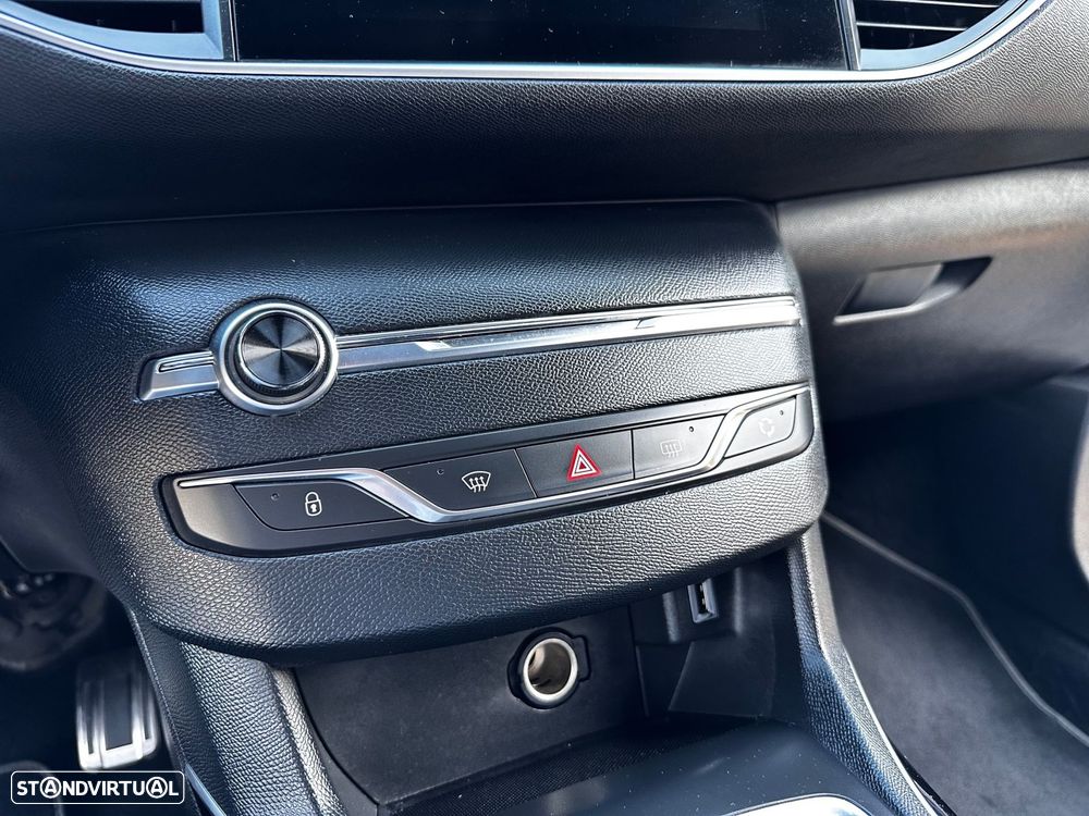 Peugeot 308 1.5 BlueHDi GT Line - 26