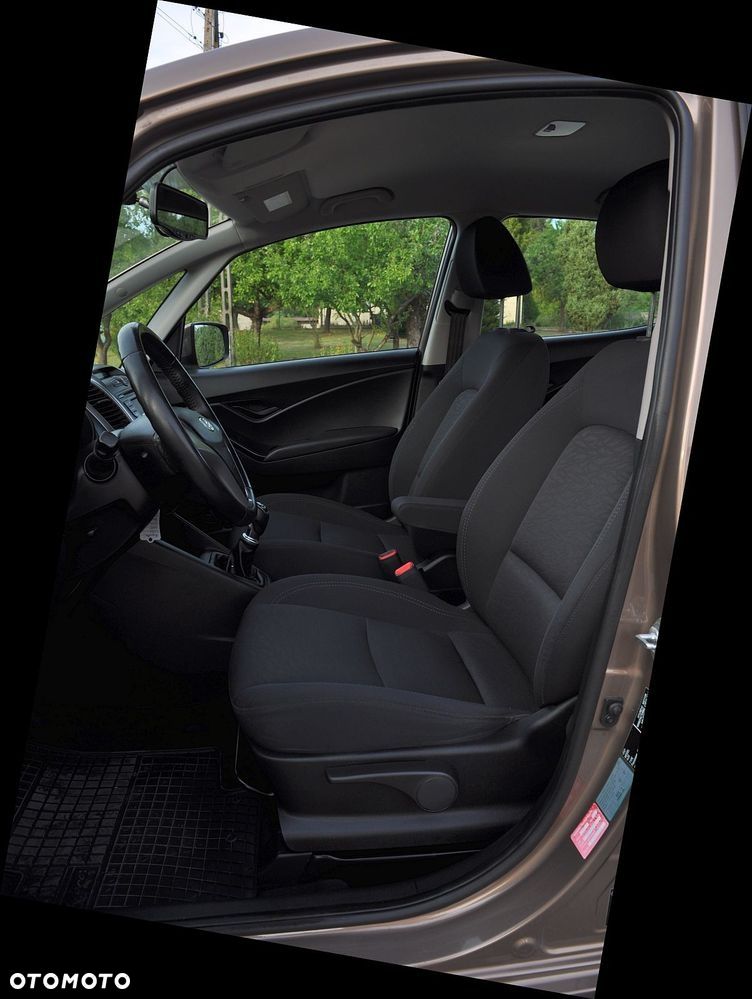 Hyundai ix20 1.6 Comfort - 19