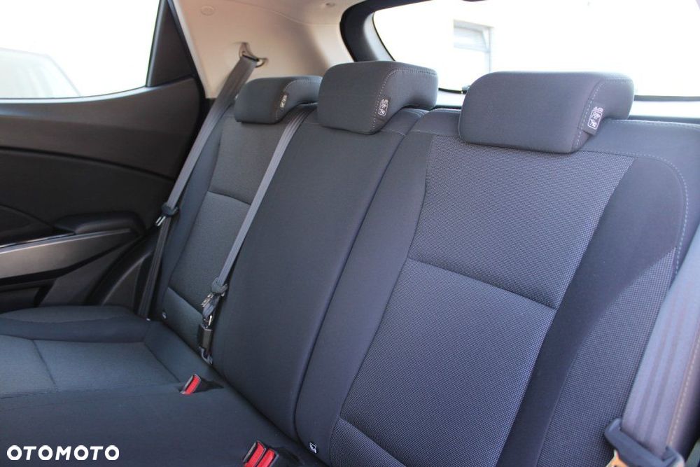 SsangYong/KGM Tivoli - 18