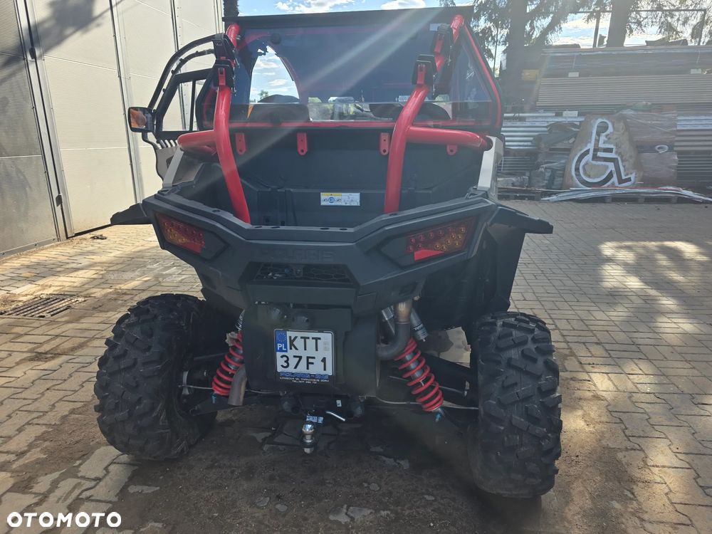 Polaris RZR - 6