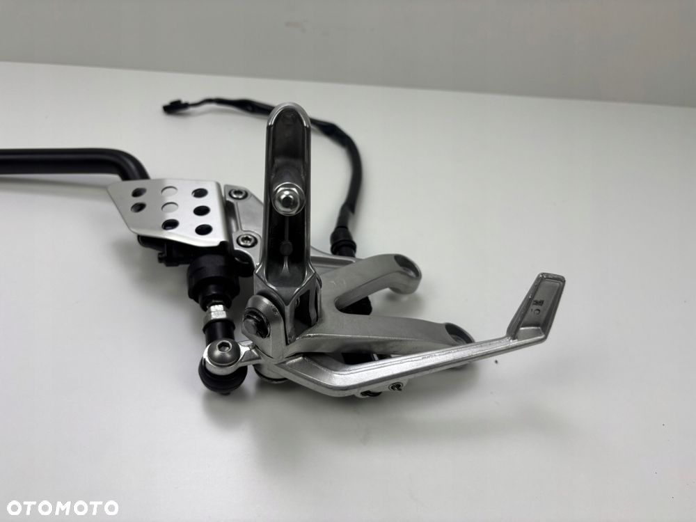 Prawy set kierowcy Honda CBR 600RR PC69 2024- Oryginał - 10