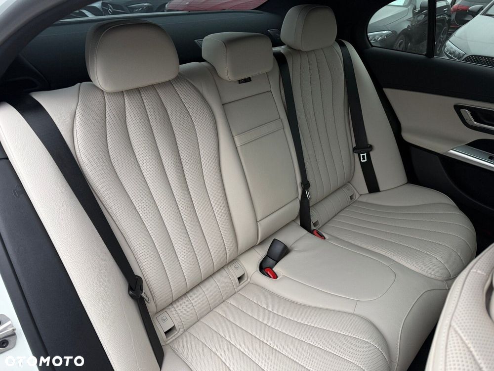 Mercedes-Benz Klasa E - 29