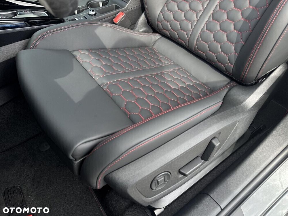 Audi RS3 Limousine - 12