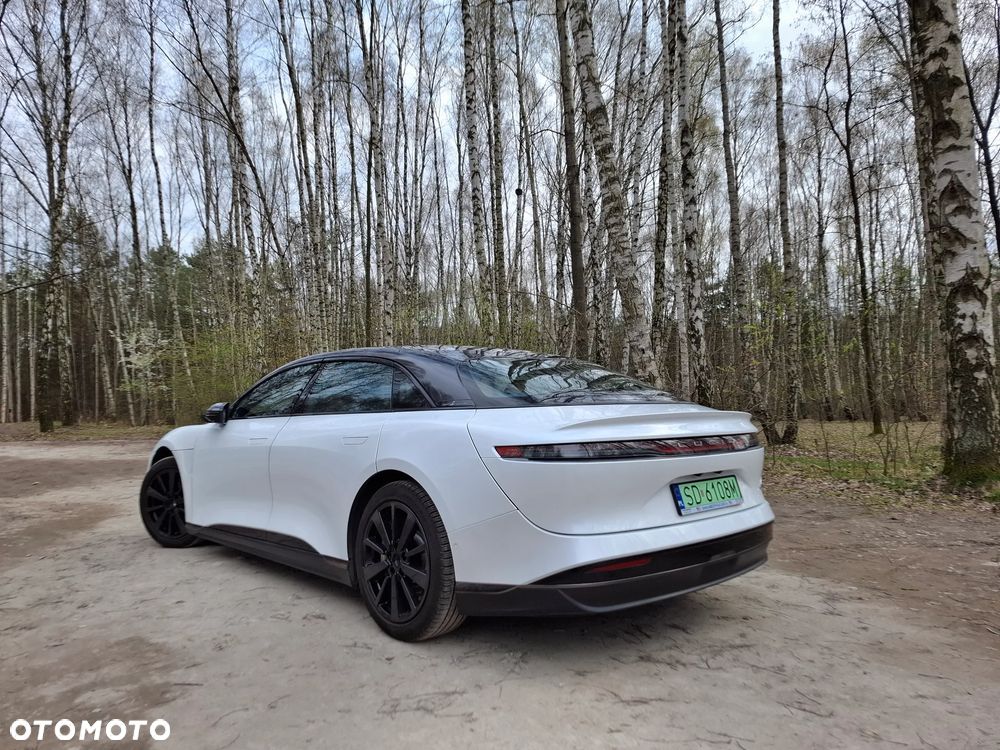 Lucid Air - 4