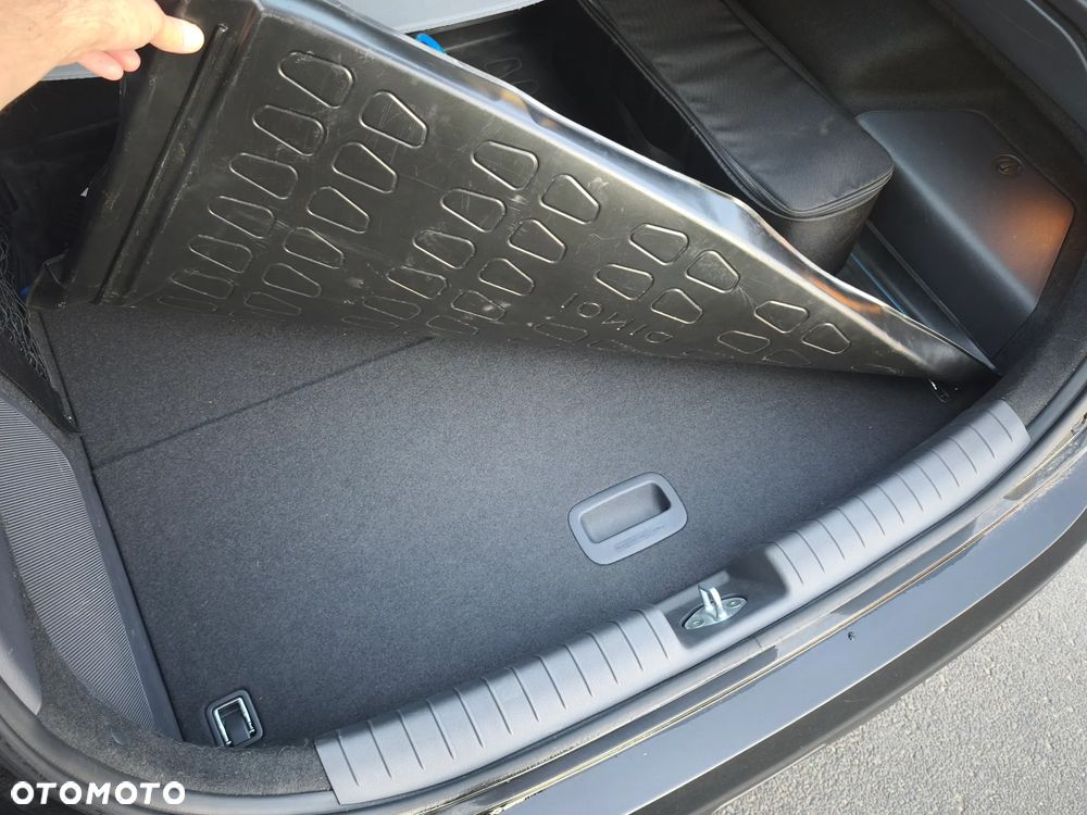 Hyundai IONIQ 1.6 GDI Style - 28