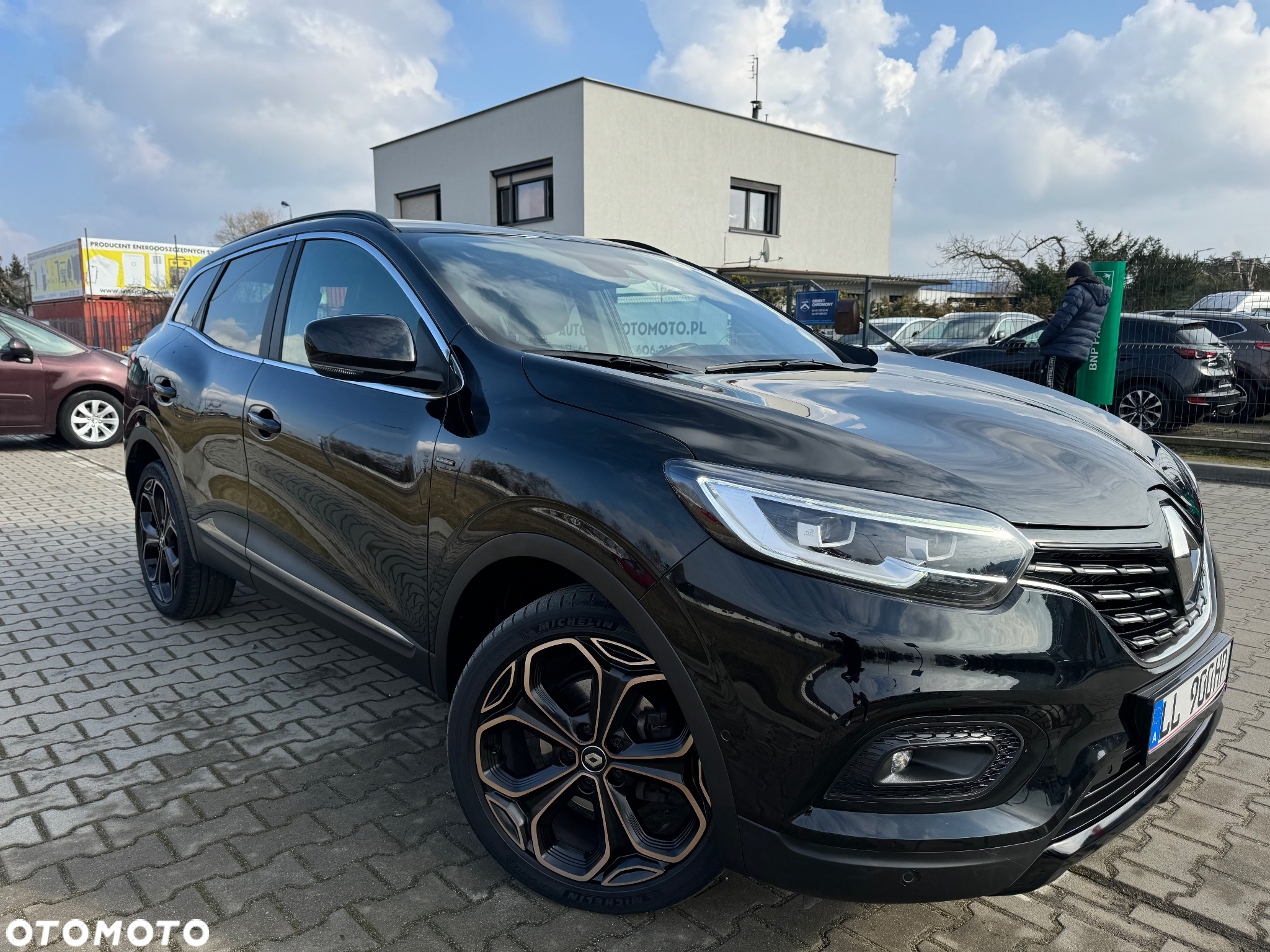 Renault Kadjar TCe 140 EDC GPF BLACK EDITION - 10