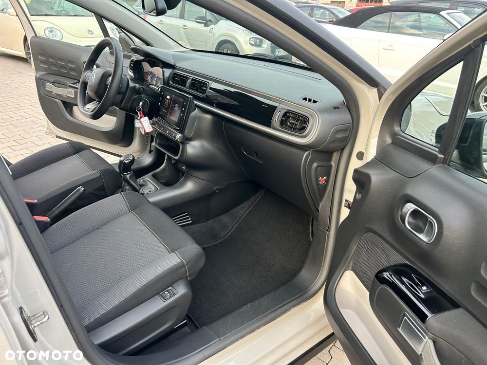 Citroën C3 1.2 PureTech Shine - 28