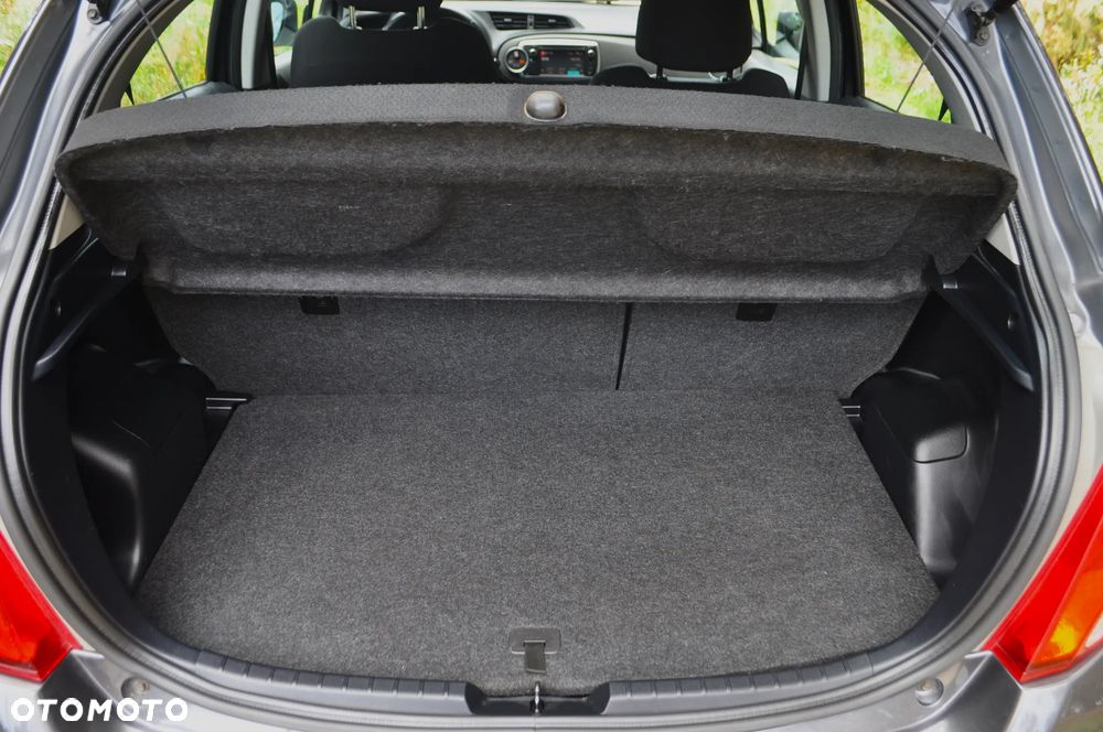 Toyota Yaris 1.0 VVT-i - 10