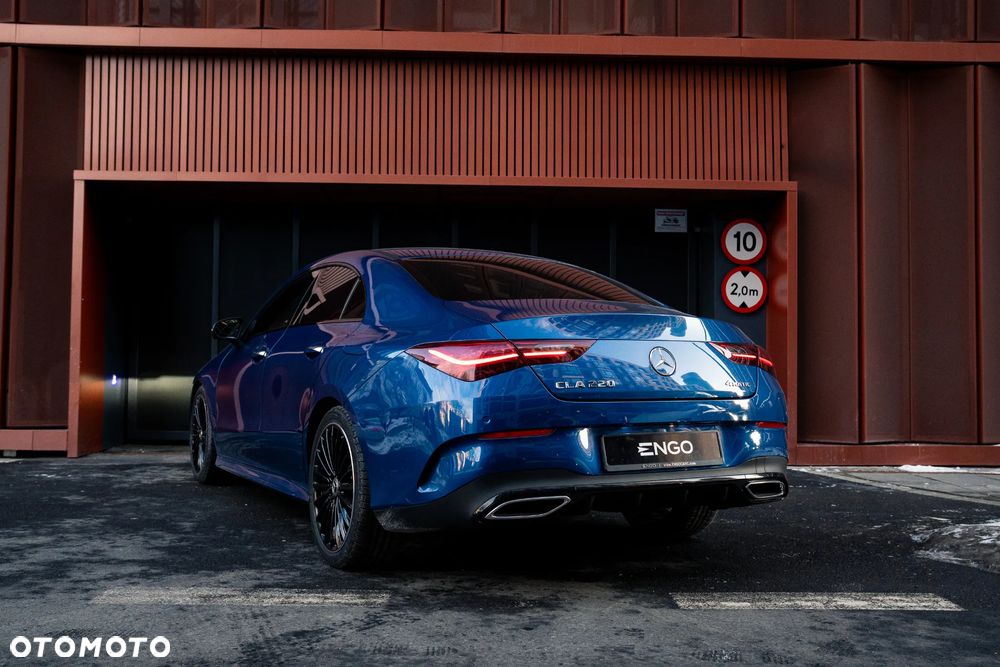 Mercedes-Benz CLA 220 mHEV 4-Matic AMG Line 8G-DCT - 16