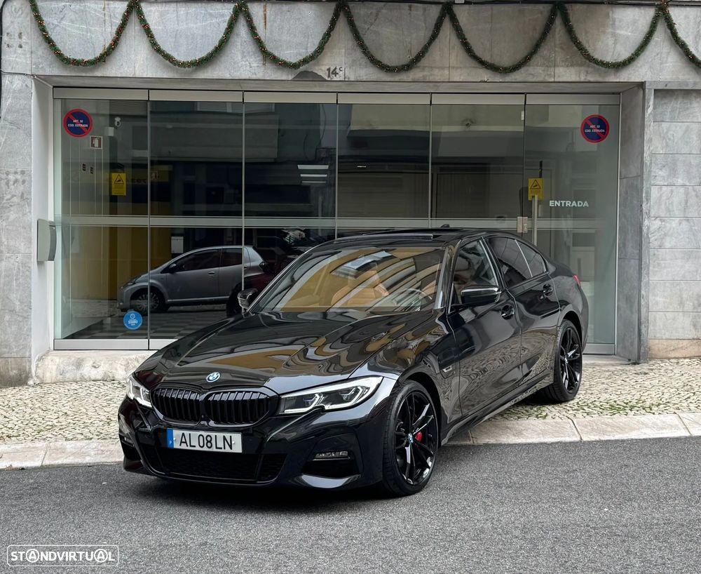 BMW 330 e Pack M Auto - 1