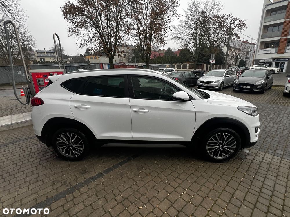 Hyundai Tucson 1.6 GDI BlueDrive Style 2WD - 11