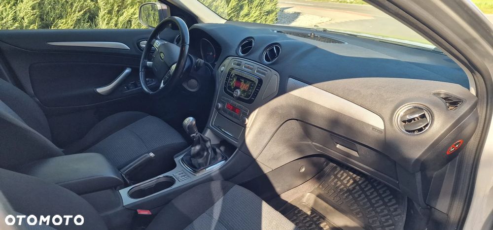 Ford Mondeo 2.0 Viva - 7