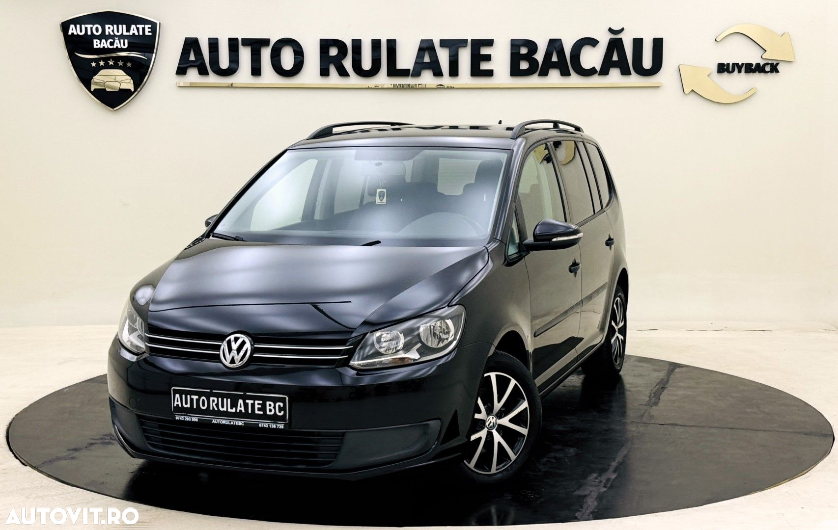 Volkswagen Touran - 2