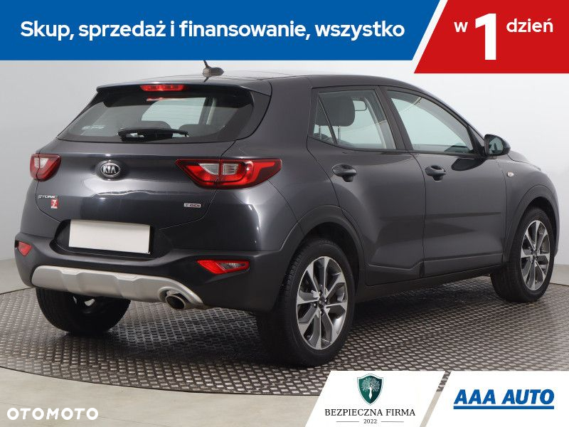 Kia Stonic - 6