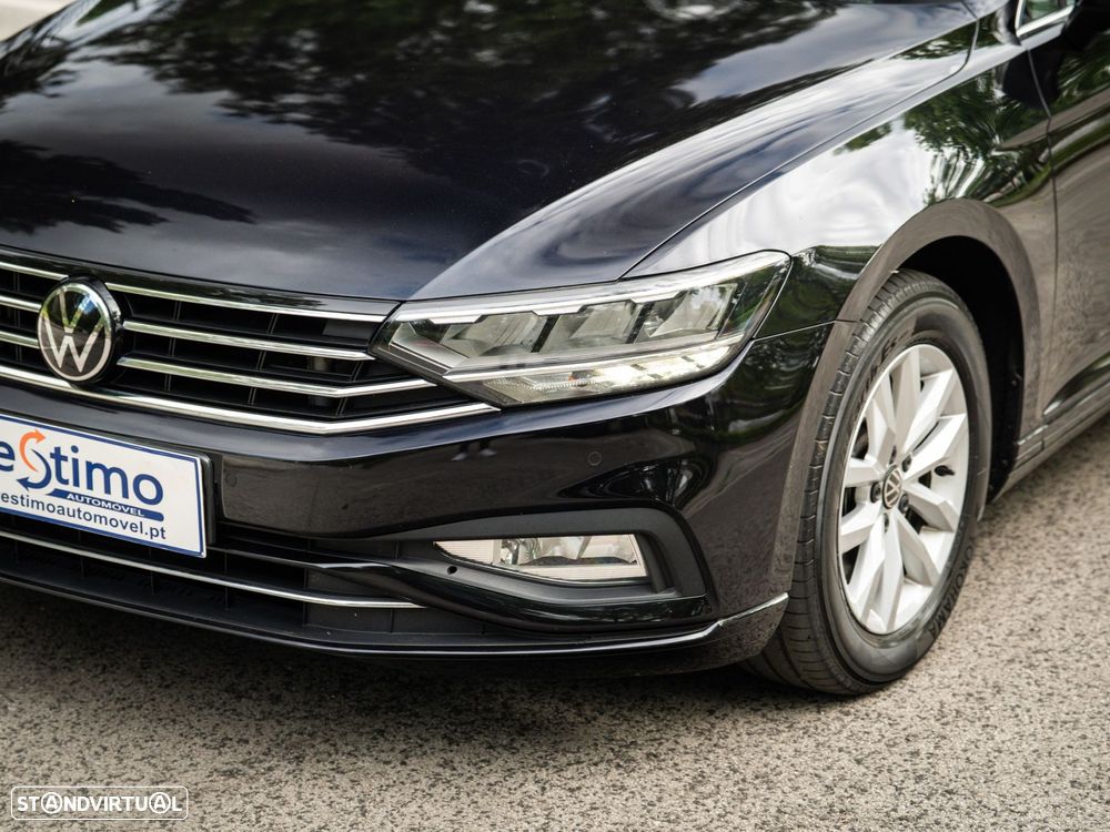 VW Passat Variant - 4