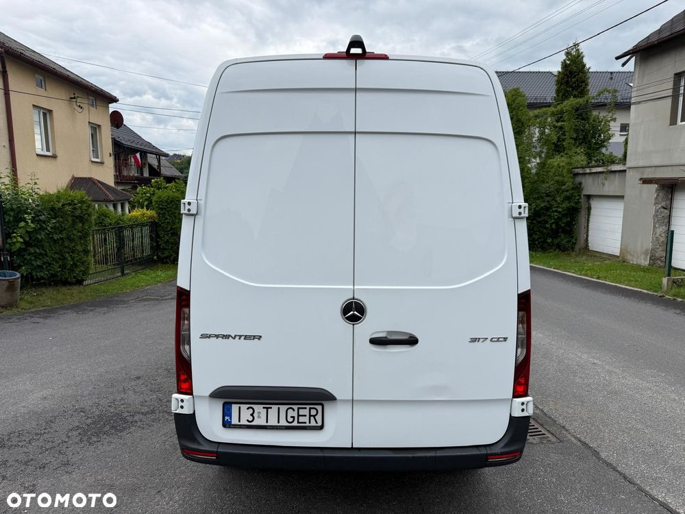 Mercedes-Benz SPRINTER - 6
