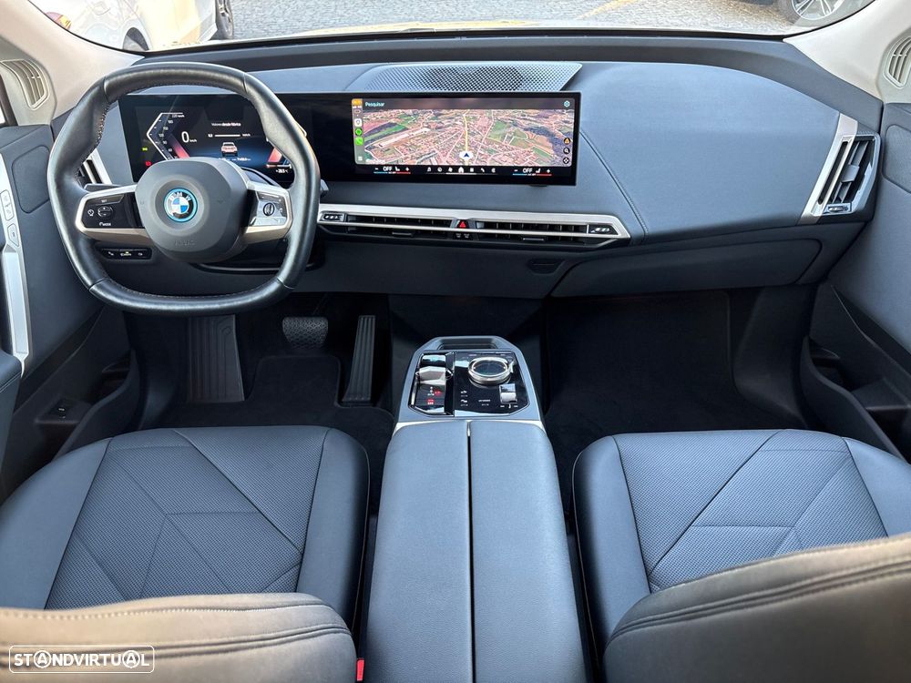 BMW iX xDrive 40 - 10