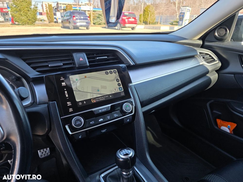 Honda Civic 1.5 i-VTEC Turbo Elegance - 13