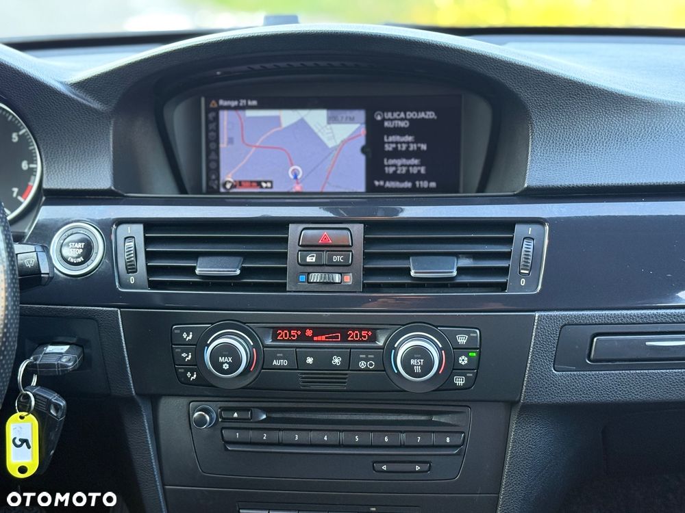 BMW Seria 3 318i - 28