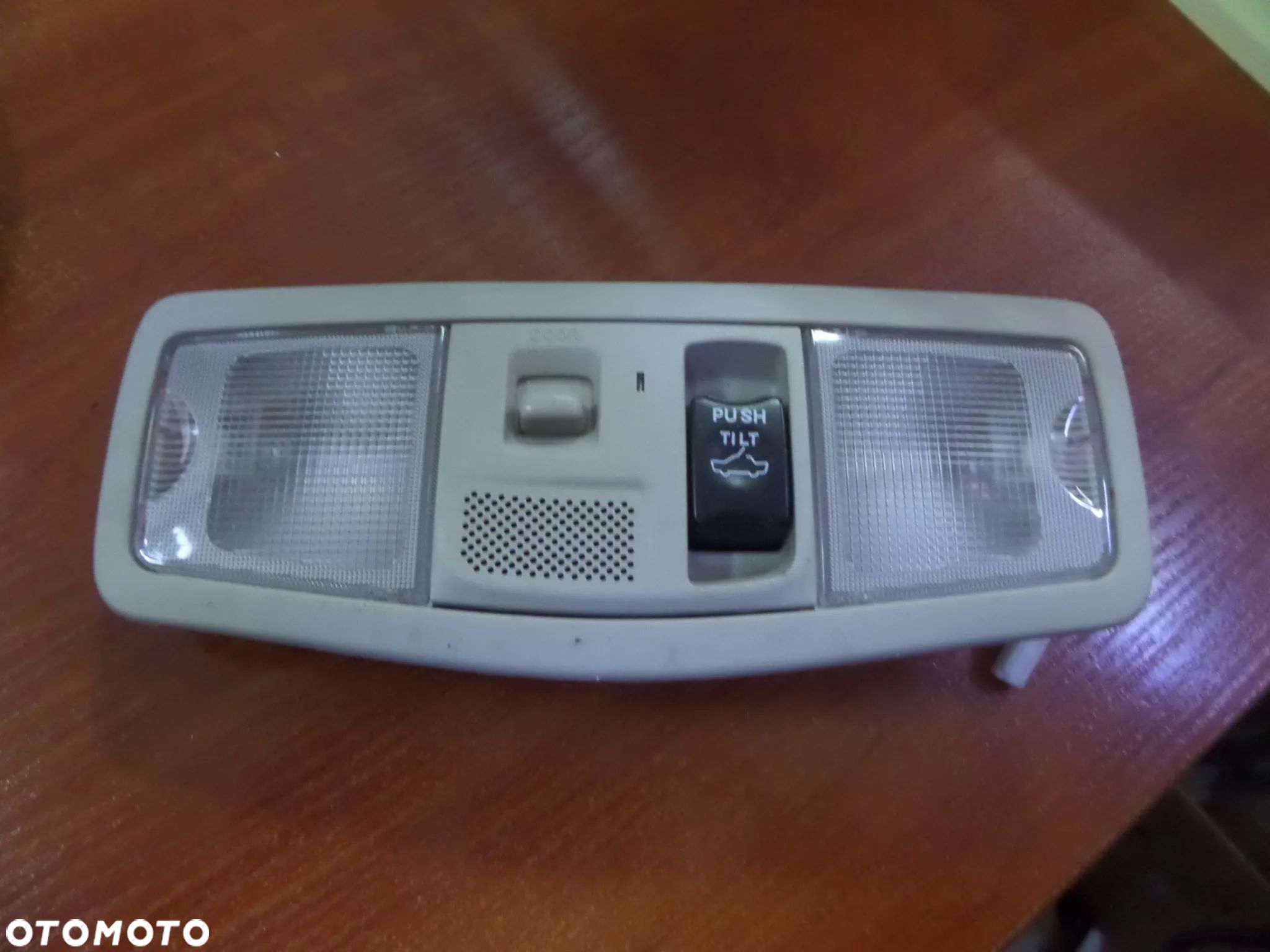 11739 Lampka podsufitki Mitsubishi Outlander III 12- - 1
