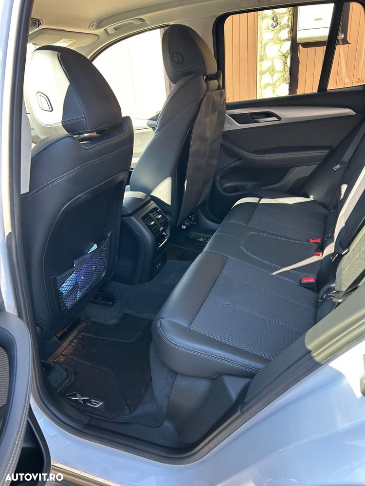BMW X3 xDrive20d AT Advantage - 12