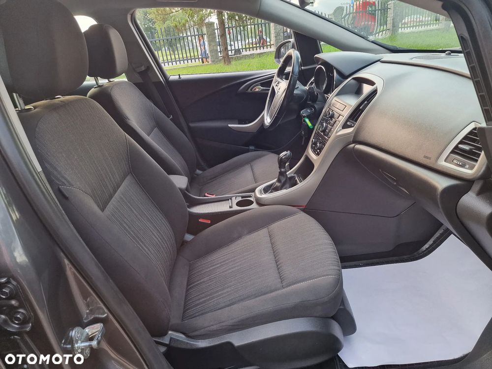 Opel Astra 1.6 Cosmo - 22