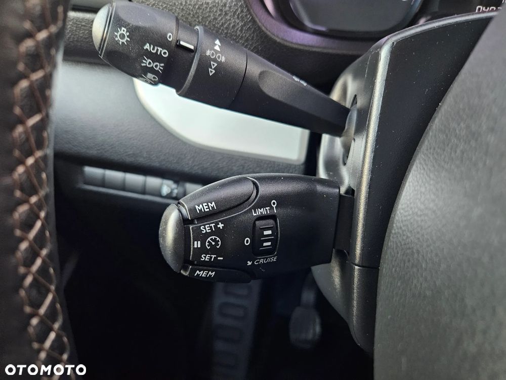 Opel Vivaro - 24