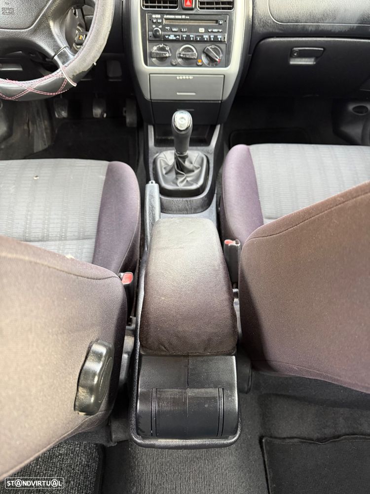 Mitsubishi Carisma HB 1.9 Di-D MP Classic JLL - 14