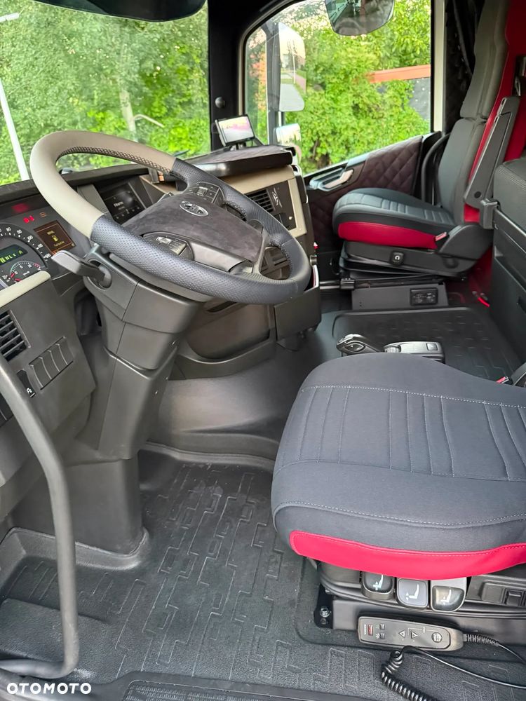 Volvo FH540 - 8