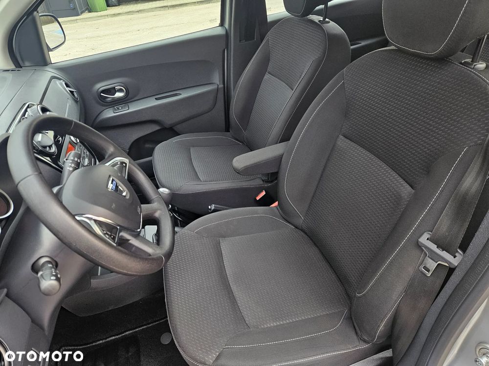 Dacia Lodgy TCe 100 GPF Comfort - 11