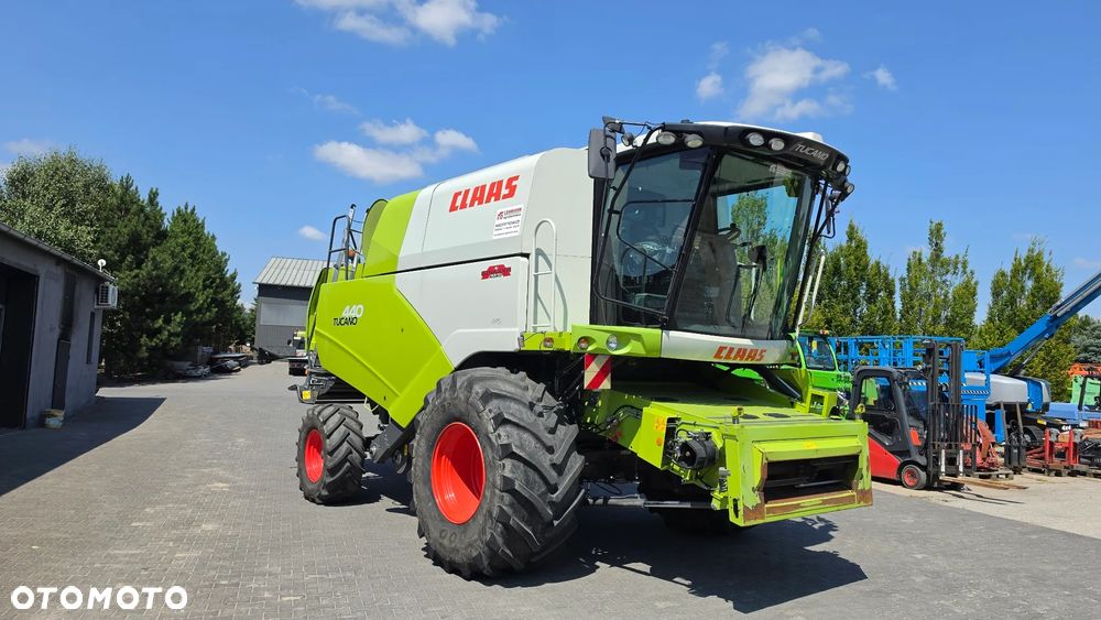 Claas Tucano 440 - 8