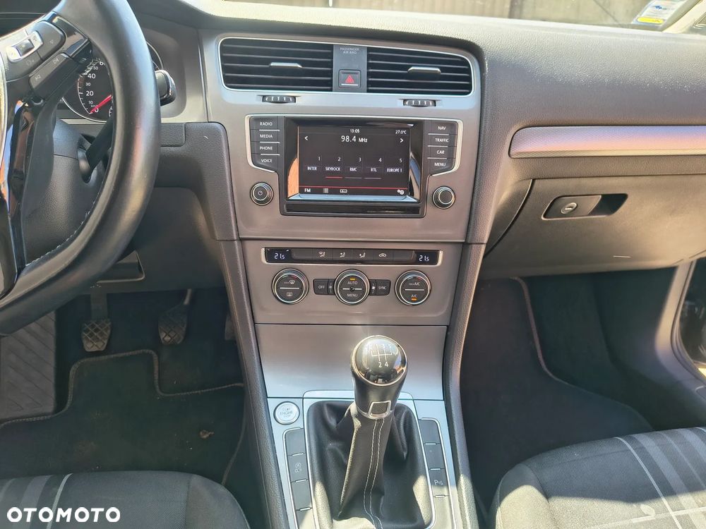 Volkswagen Golf - 19