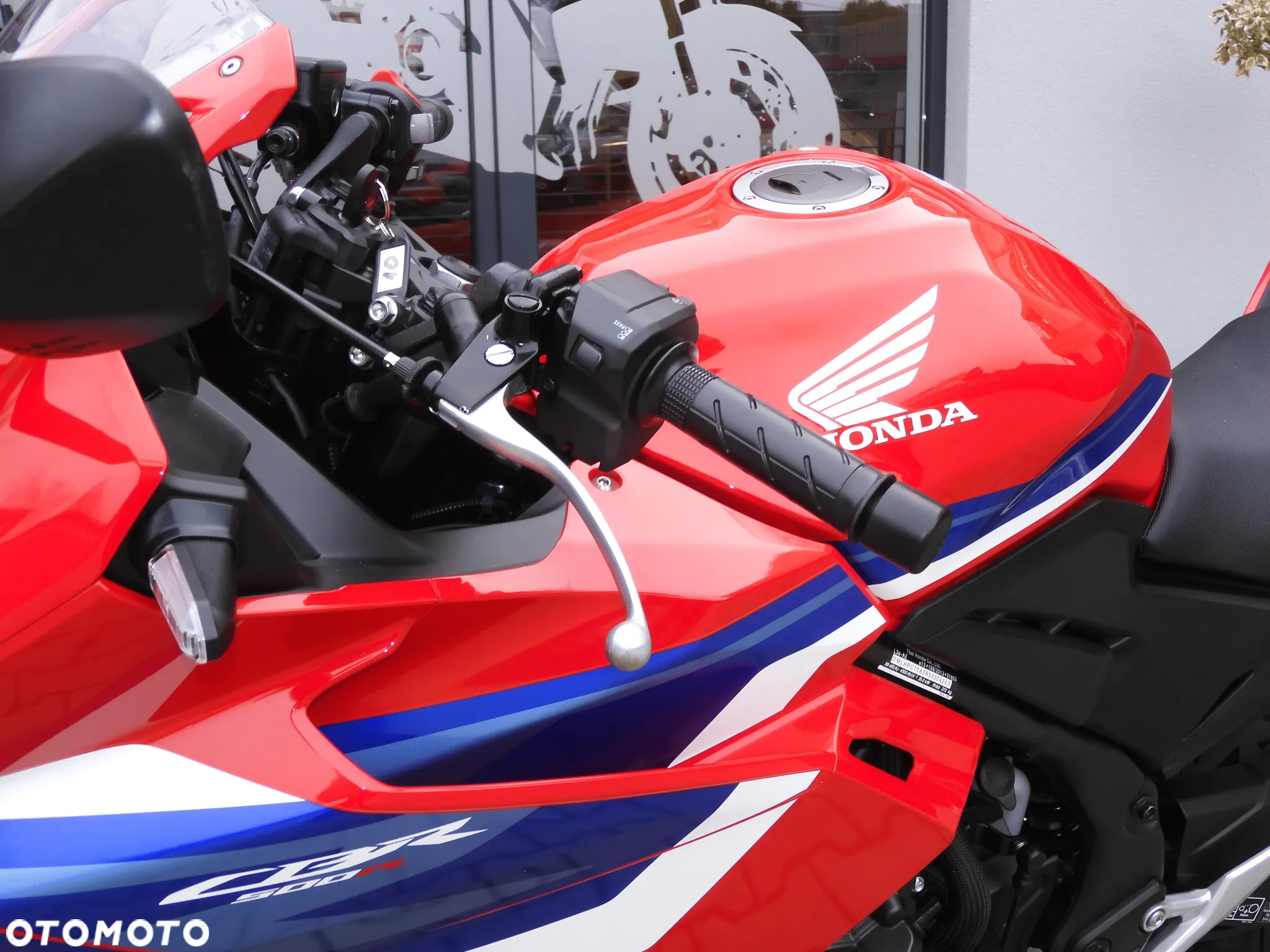 Honda CBR - 27