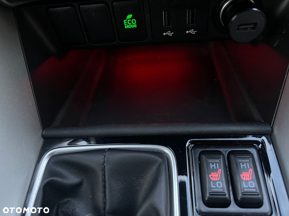 Mitsubishi Eclipse Cross 1.5 T Invite Plus - 14