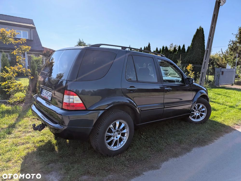Mercedes-Benz ML 55 AMG - 2