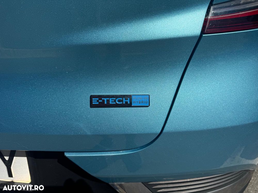Renault Captur PHEV 160 Engineered - 12