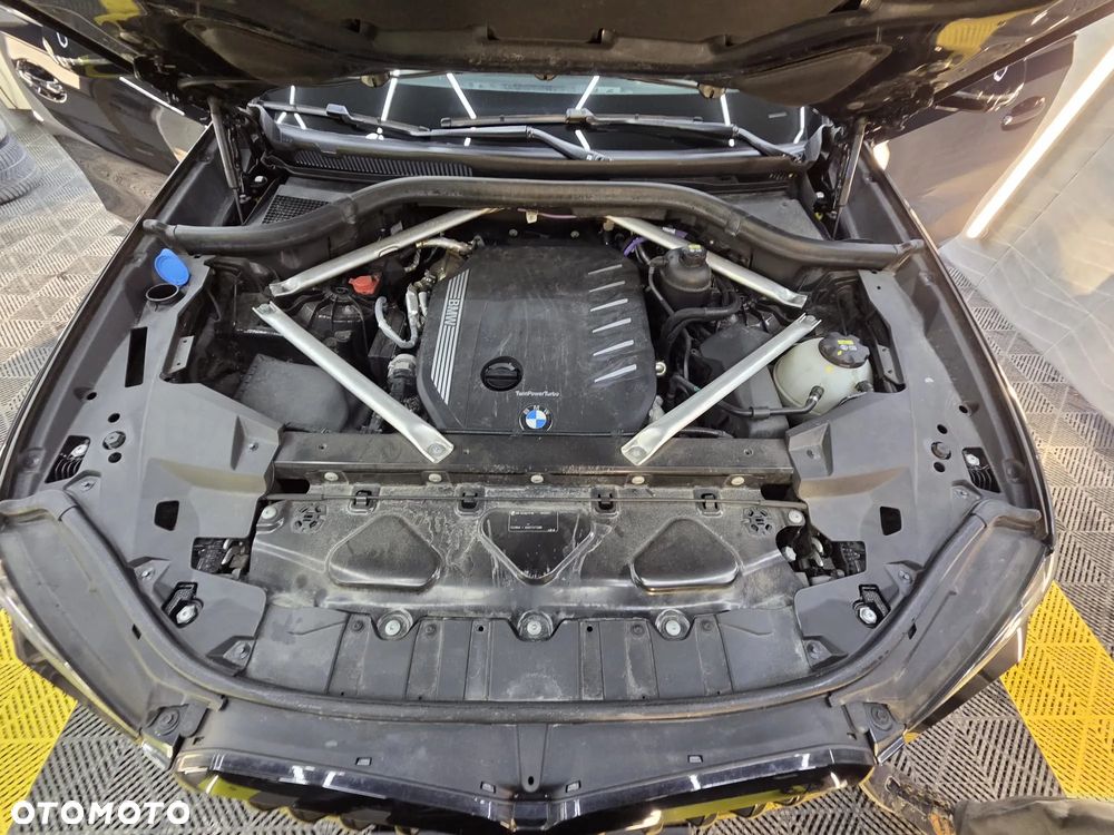 BMW X6 xDrive40d mHEV - 25