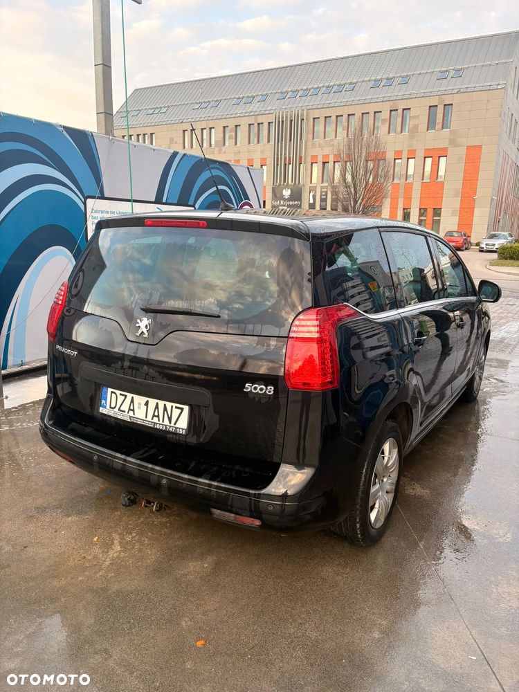 Peugeot 5008 HDI FAP 150 Family - 2