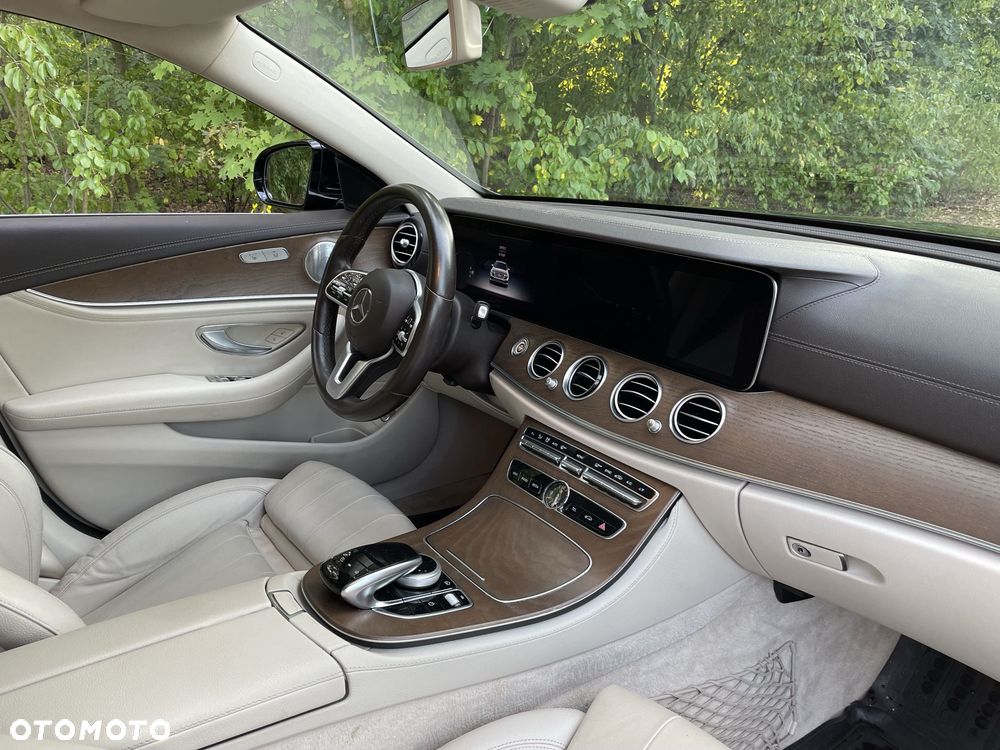 Mercedes-Benz Klasa E 220 d 4-Matic 9G-TRONIC - 7