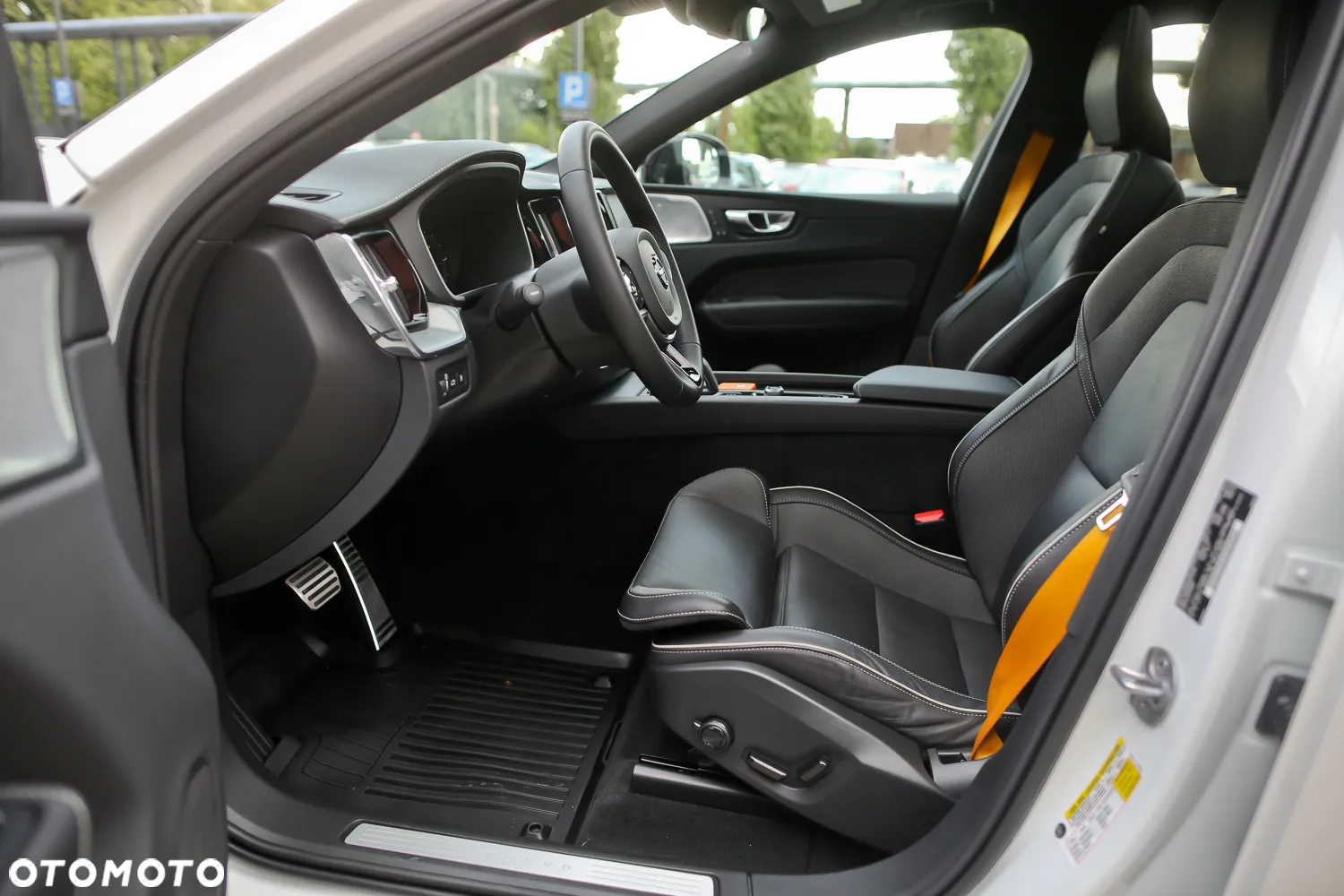 Volvo XC 60 T8 Plug-In Hybrid AWD Polestar Engineered - 24