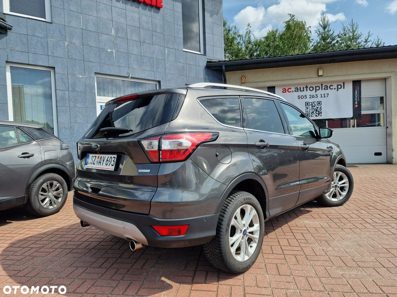 Ford Kuga 1.5 EcoBoost 2x4 Titanium - 14