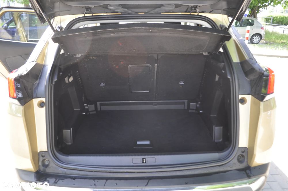 Peugeot 3008 1.6 BlueHDi Allure S&S - 9