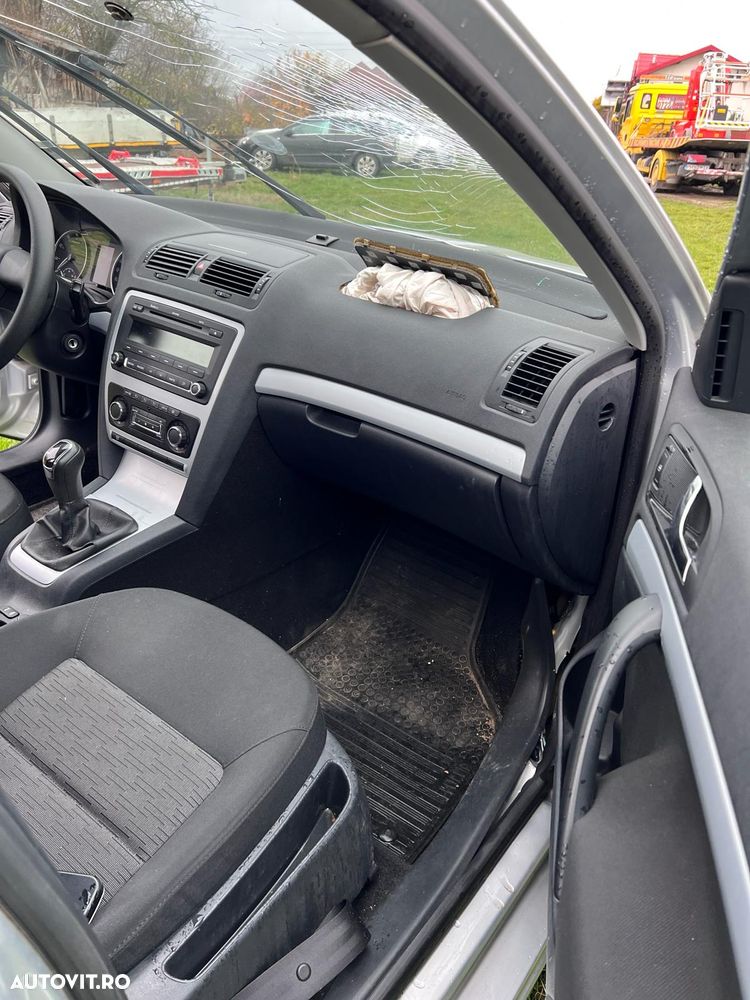 Skoda Octavia 1.6 MPI - 27