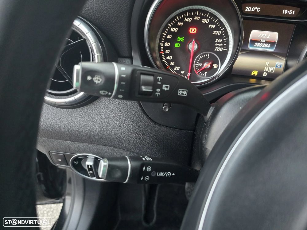 Mercedes-Benz CLA 220 d Shooting Brake Urban Aut. - 19