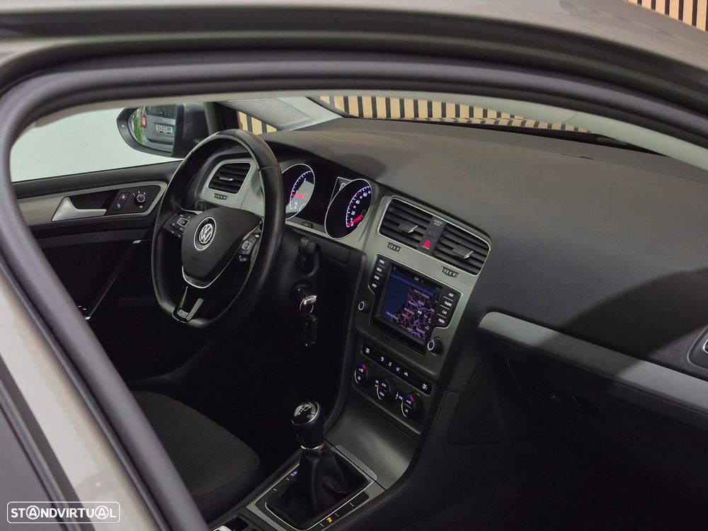 VW Golf Variant 1.6 TDi GPS Edition - 14